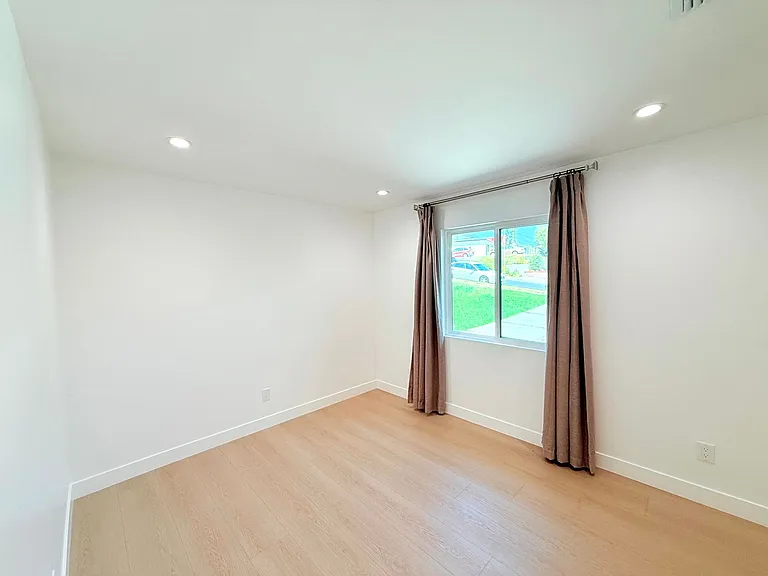 10839 Fellows Avenue — Photo 24