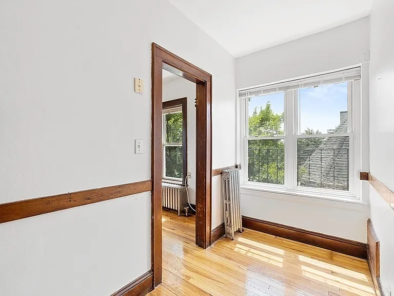 5 Haskell St #31 — Photo 4