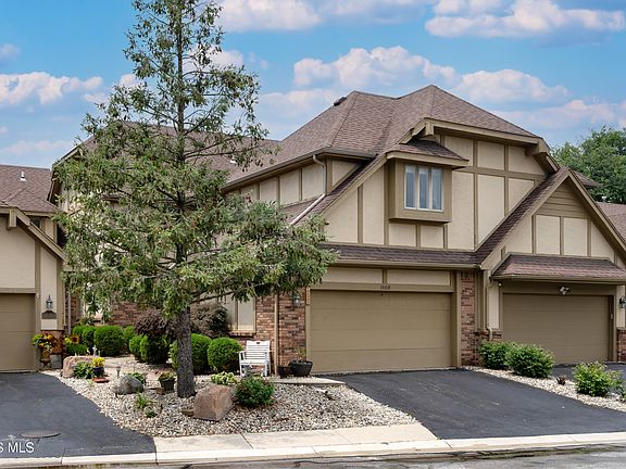 4th image of 1608 Saddlebrook Ct #C