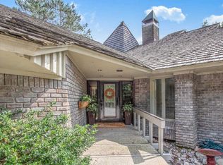 249 Dogwood Ave NE, Ada, MI 49301