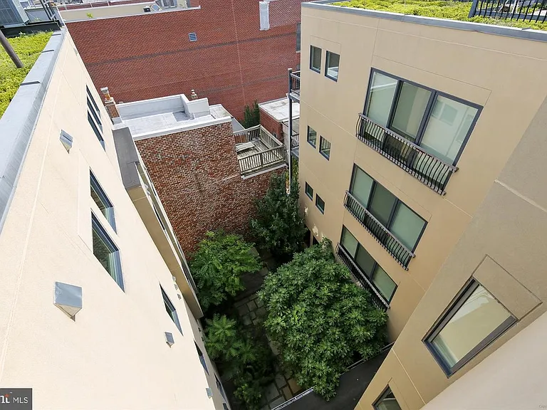 2360 Champlain St NW #1.4 — Photo 30