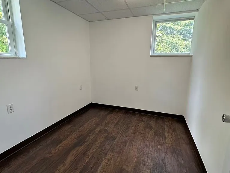 3836 Walhampton Dr — Photo 5