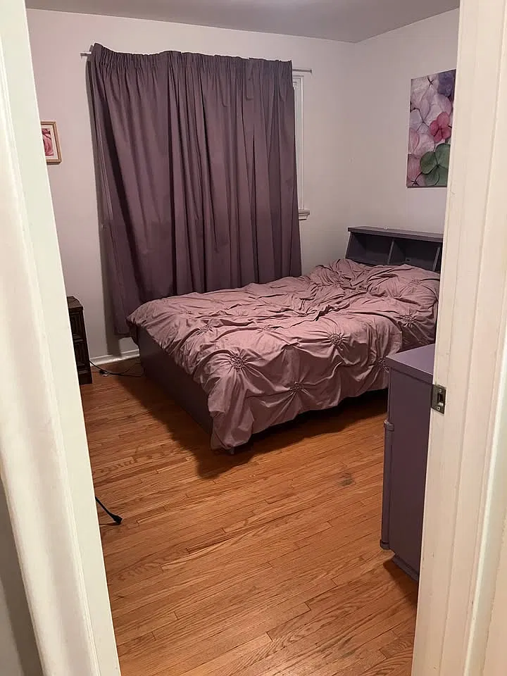 1 bed, 1600 sqft, $1,000 — Photo 1