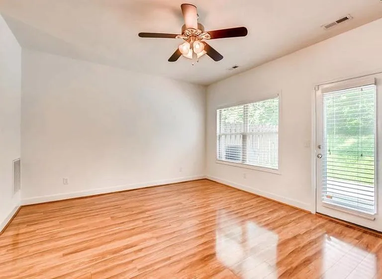 2027 Pinecrest Dr — Photo 13