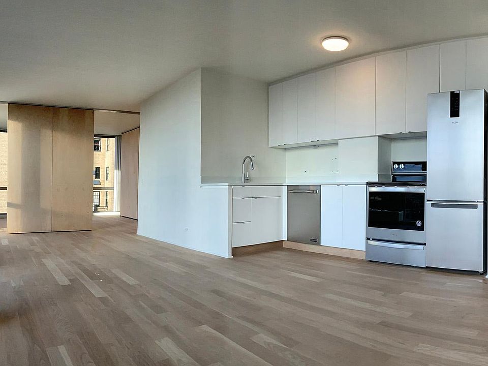 1st image of 2400 N Lakeview Ave APT 914