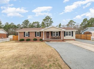 5976 Richfield Ave, Hope Mills, NC 28348