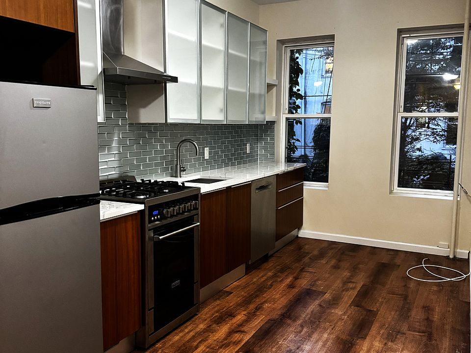 1st image of 1714 Palmetto St APT 1L