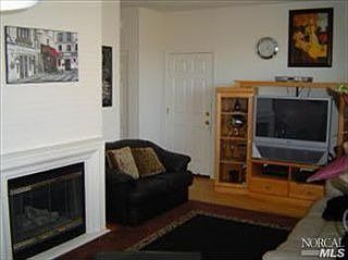 4th image of 1400 Capri Ave