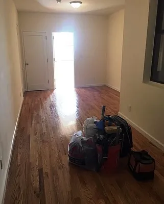 Rented by Metropolitan Equities | media 16