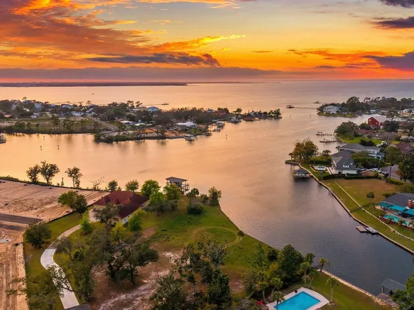 3030 W 27th Ct, Panama City, FL 32405