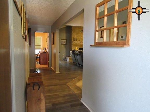 4th image of 1203 W Caprock St