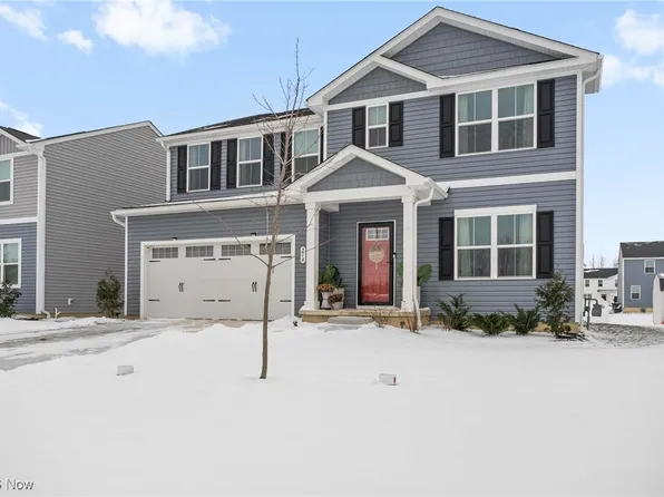 214 Leather Leaf Dr, Elyria, OH 44035