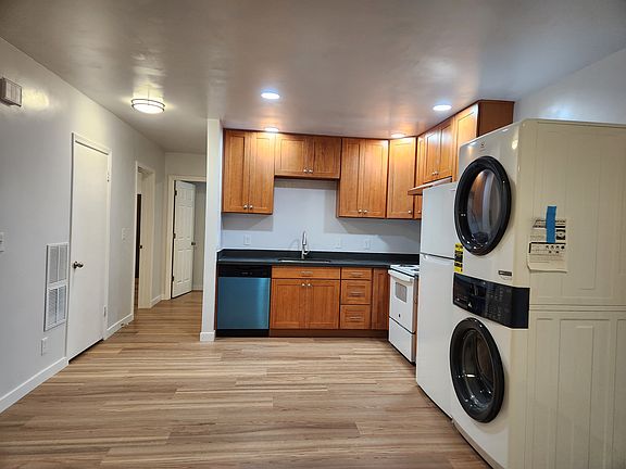 2nd image of 10650 NE 133rd Pl