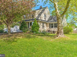 121 E Cumberland Ave, Sewell, NJ 08080