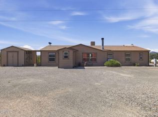 17455 E Old Cherry Rd, Dewey, AZ 86327