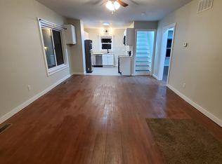1560 Pingree Ave, Lincoln Park, MI 48146