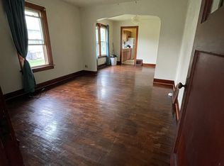 11 Jessie St, Joliet, IL 60433