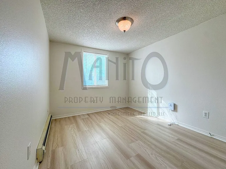 1428 W 6th Ave — Photo 28