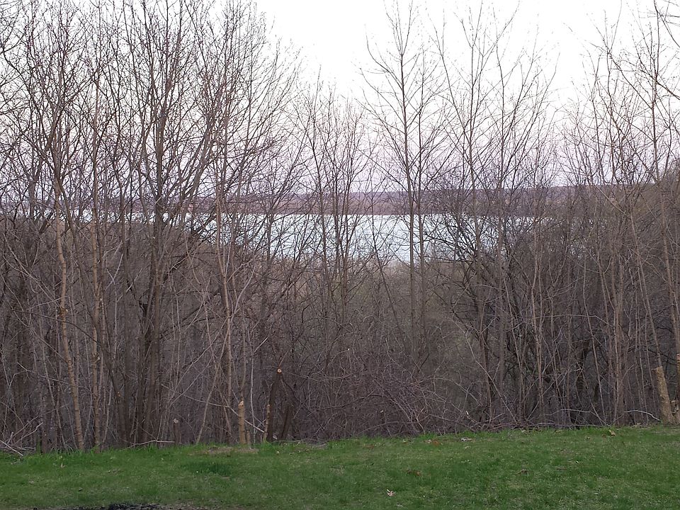 2nd image of 3319 Country Club Ln