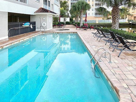 3rd image of 9101 Vanderbilt Dr APT 303