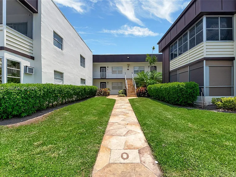 708 Normandy Ln #708-O — Photo 19