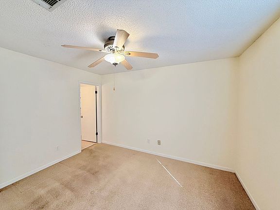4th image of 5805 Loring Dr