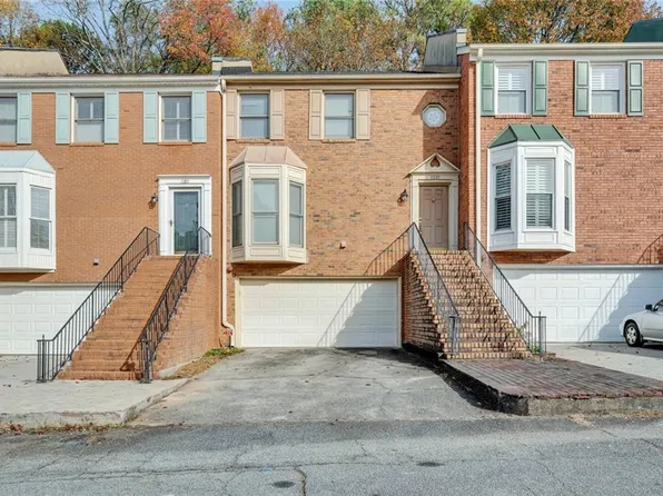 3281 Hampton Green Way, Doraville, GA 30340