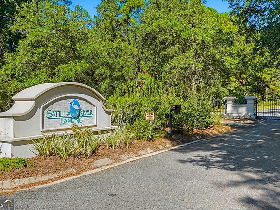 3rd image of 111 Canoe Run