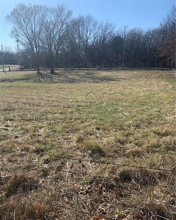 1st image of 8530 S Trail Ridge Dr
