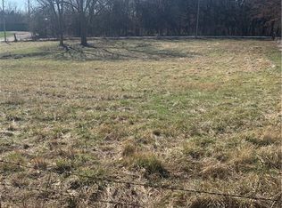 8530 S Trail Ridge Dr, Kansas City, MO 64139