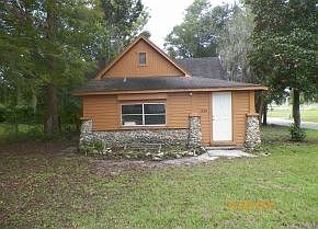 2nd image of 1224 NE Osceola Ave