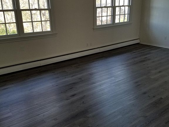 3rd image of 15 Richmond Pl Floor 2