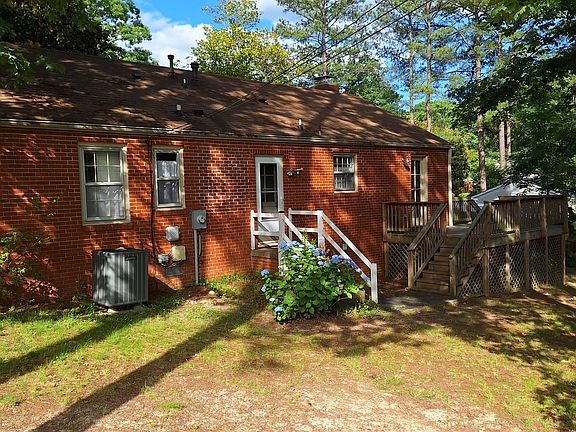 2nd image of 8633 Oakcroft Dr