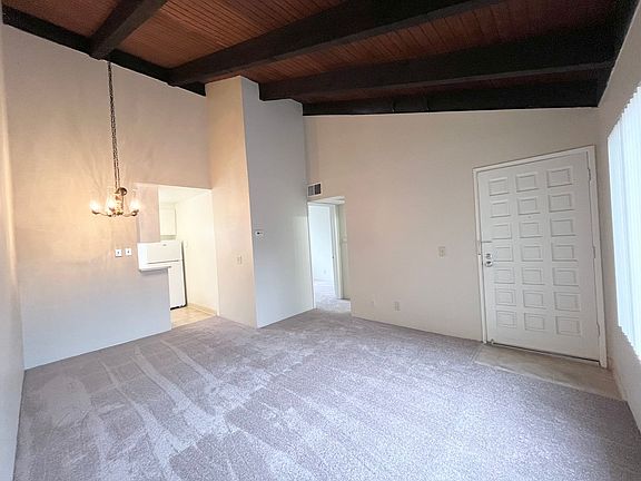 2nd image of 2421 E St APT 6