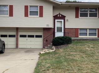 2501 Cheshire S, Lincoln, NE 68512