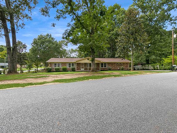 2nd image of 206 Portsmouth Dr