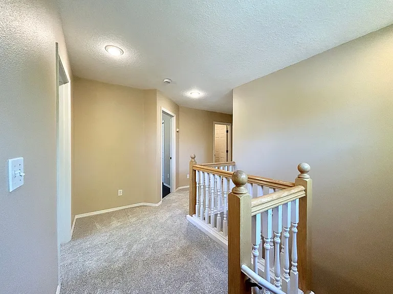 1218 NE Kinney St — Photo 30