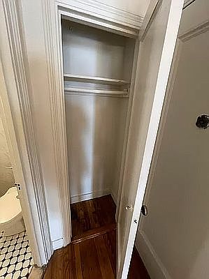 2nd image of 220 E 52nd St APT 5D