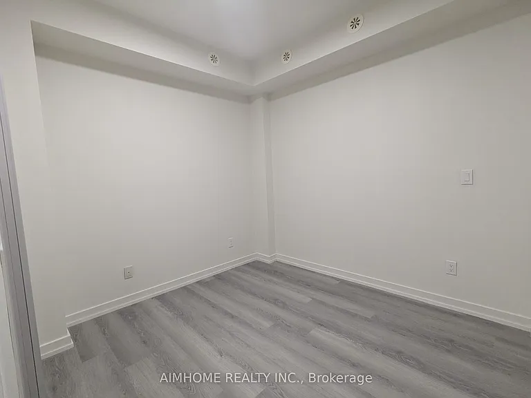140 Broadview Ave #40 — Photo 8