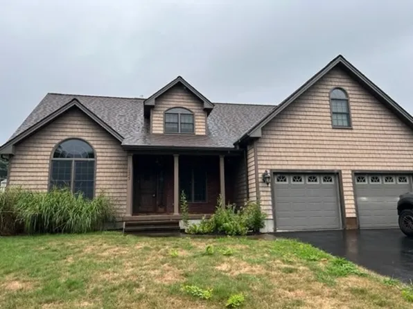 125 Simonds St, Ludlow, MA 01056