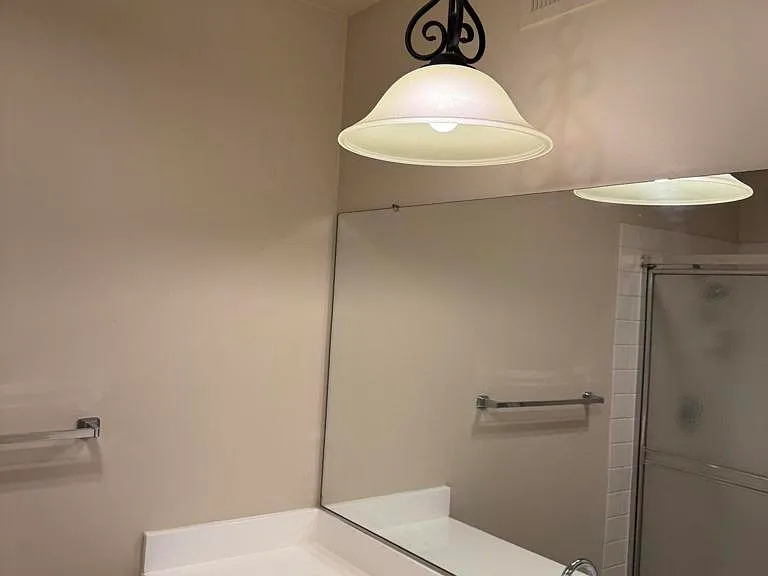 113 Almansor St #26 — Photo 24