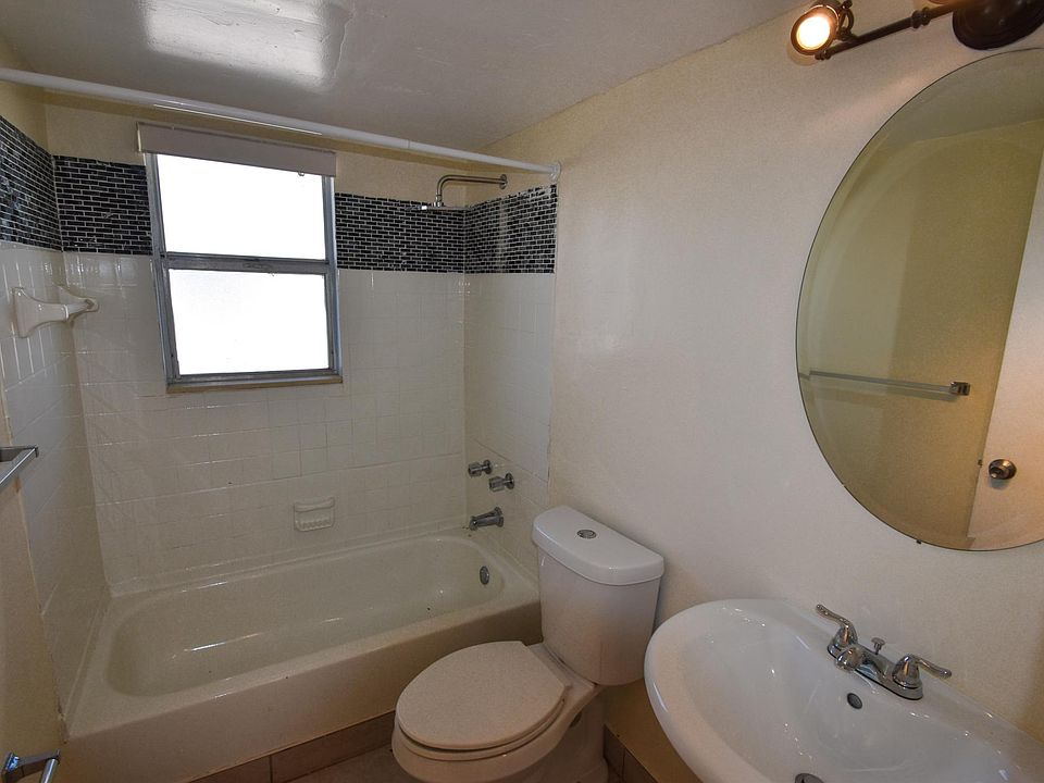 1st image of 1440 NW 2nd St #101