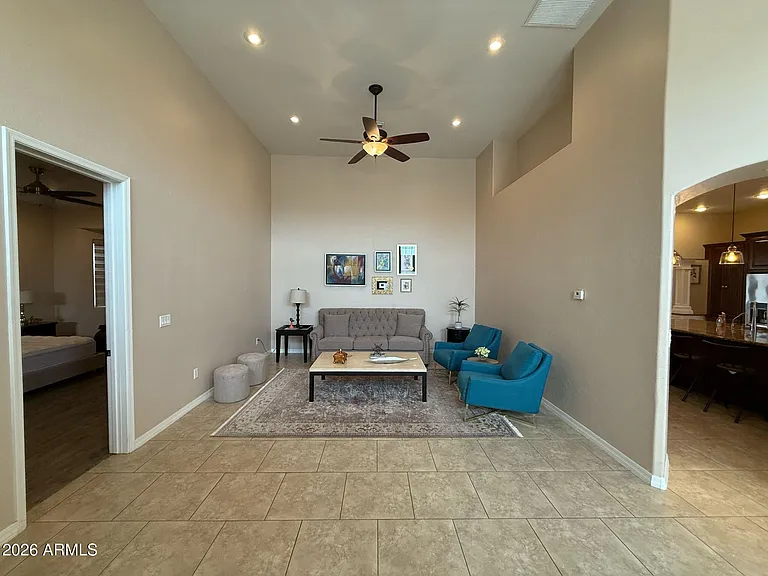 2932 E Acacia Ct — Photo 4
