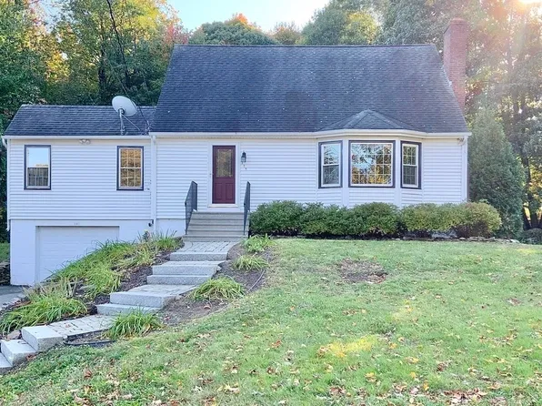 143 Highland St, Lunenburg, MA 01462