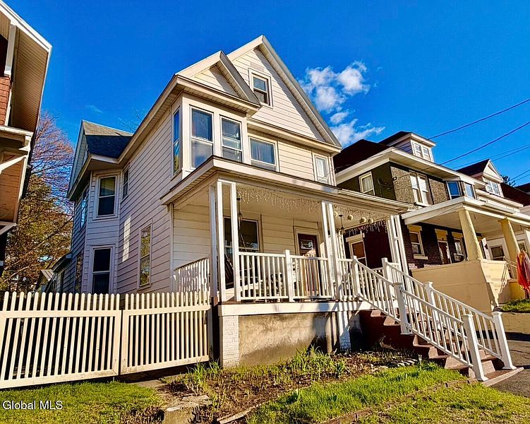 3rd image of 434 Furman Street