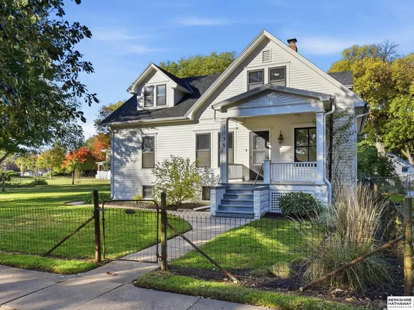 1135 N Pebble St, Fremont, NE 68025