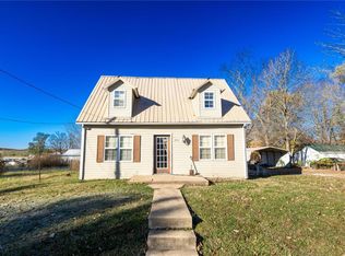 202 Village Creek Rd, Fredericktown, MO 63645