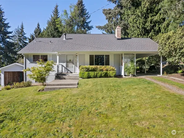 8911 32nd Street E, Edgewood, WA 98371