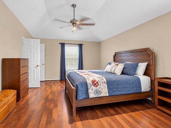 5th image of 7914 Hickory Mill Ct