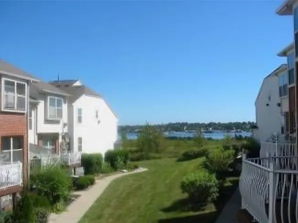 808 Harbortown Blvd, Perth Amboy, NJ 08861